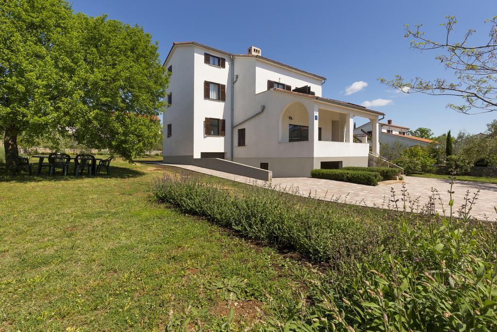 Apartments Renata Pinezići Exterior foto